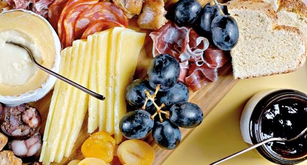 Tábua de Queijos e Enchidos | Receitas Dia-a-dia: Da Minha Terra