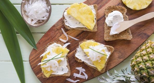 Receita Vegetariana - Tosta de Ananás e Coco Desidratado