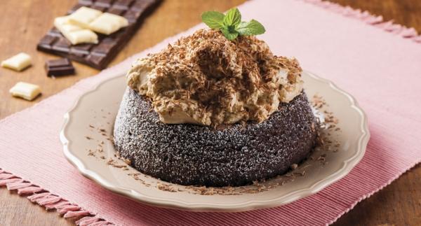 Receita Monsieur Cuisine - Bolo de Chocolate com Mousse Moka