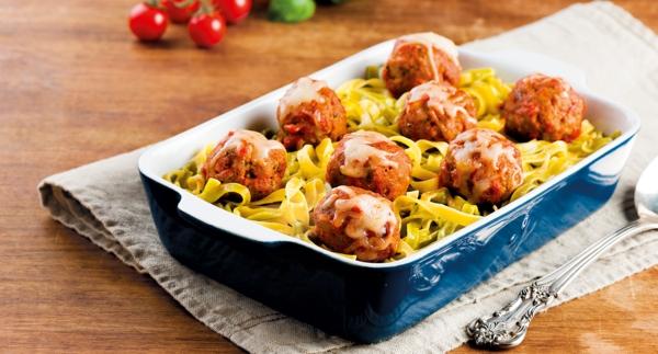 Receita Low Carb - Fettuccine com Almôndegas e Molho Toscano