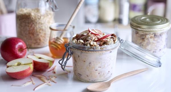 Muesli Bircher com leite de coco