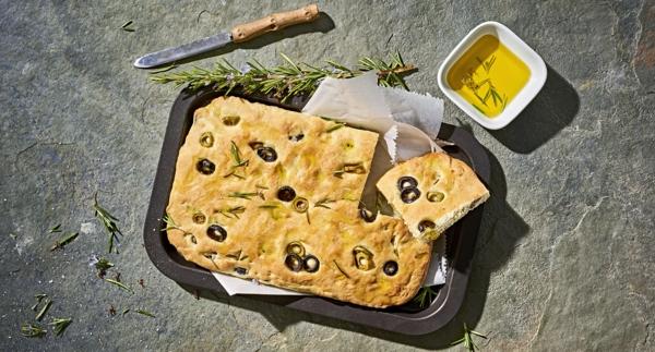 Receita Sem Lactose - Focaccia de Azeitonas e Rosmaninho