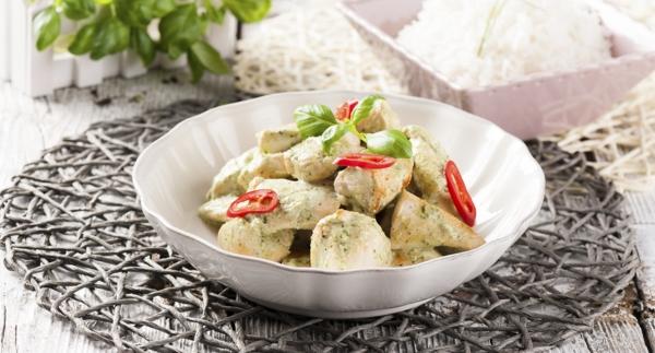 Frango com molho de iogurte